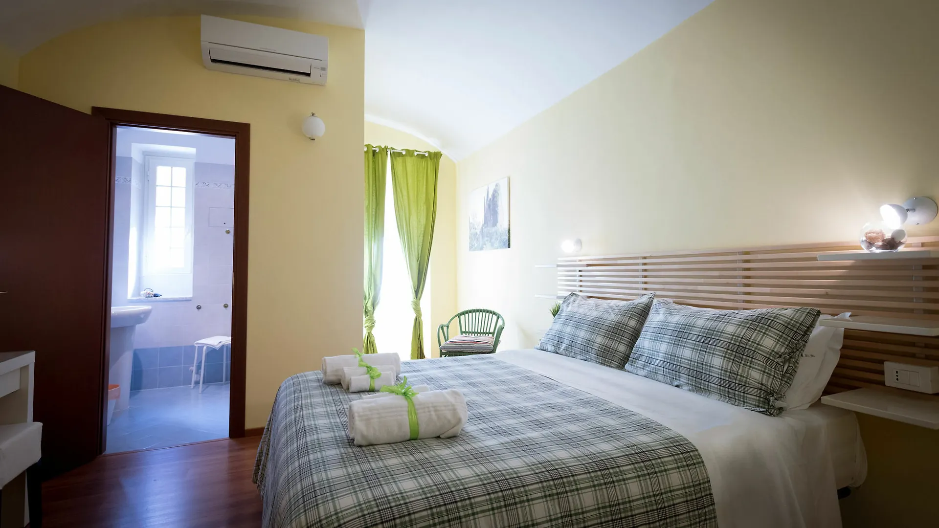 Candia Green House B&B 3*, Rome Italy